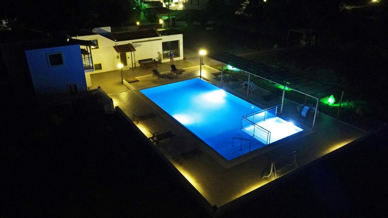Parissis Eden Villas Skiathos Трулос Екстериор снимка