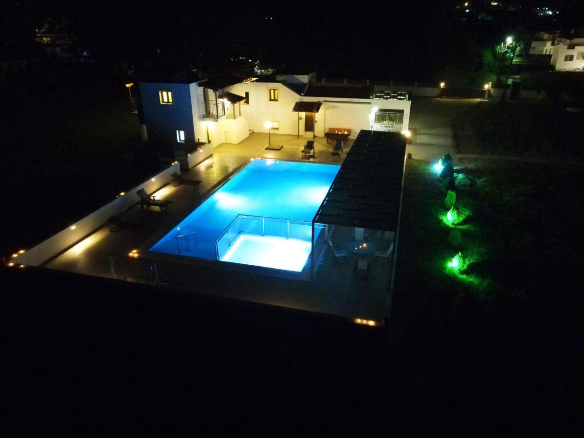 Parissis Eden Villas Skiathos Трулос Екстериор снимка