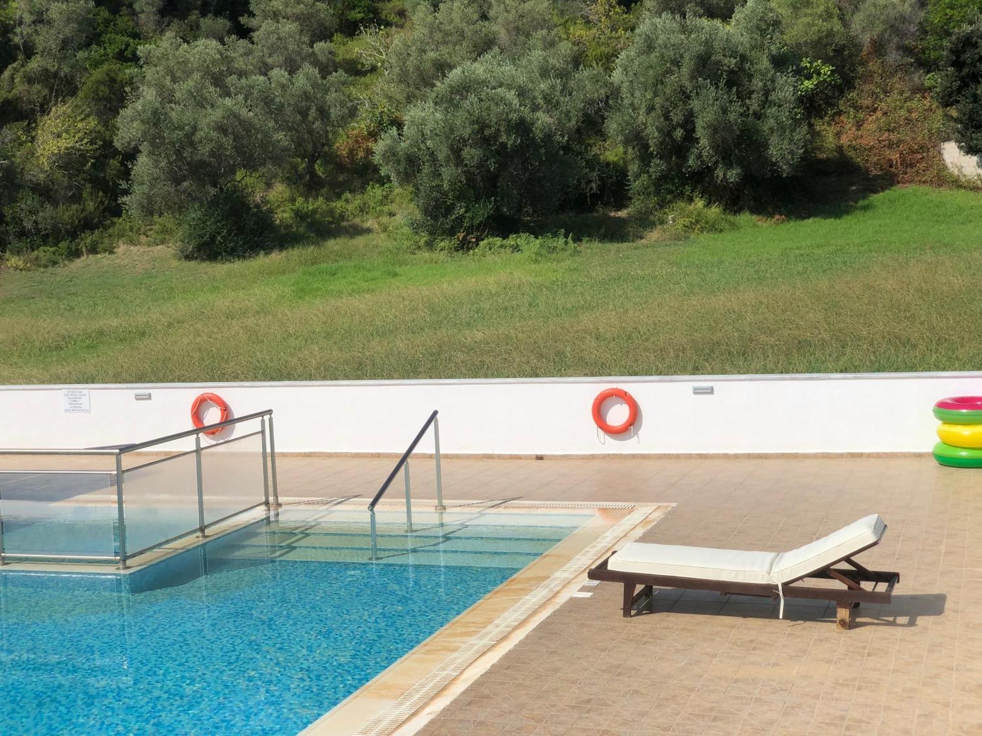 Parissis Eden Villas Skiathos Трулос Екстериор снимка